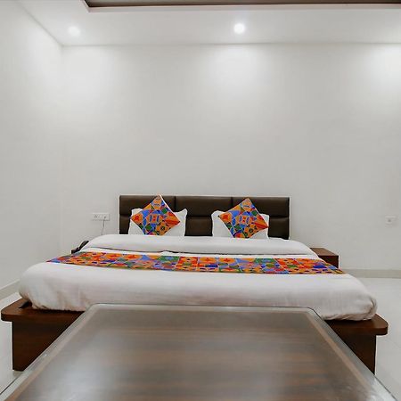 Fabexpress Yuvan Gouharganj Exterior photo